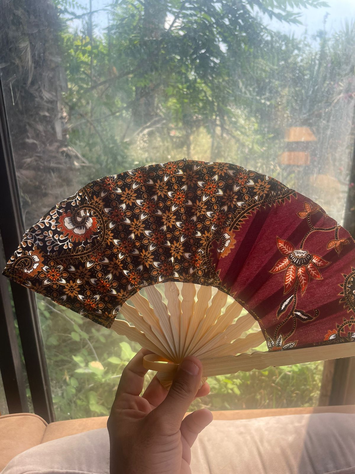 Bamboo hand fan